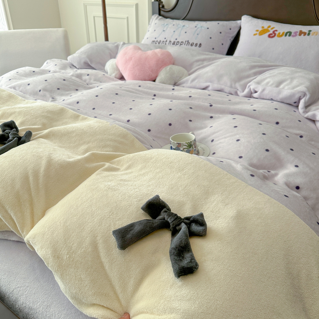 91家纺网 家纺一手货源 找家纺 子钦家纺 2025秋冬新款加厚牛奶绒复古公主风毛巾绣床单床笠四件套 牛奶绒法式复古风-紫波点