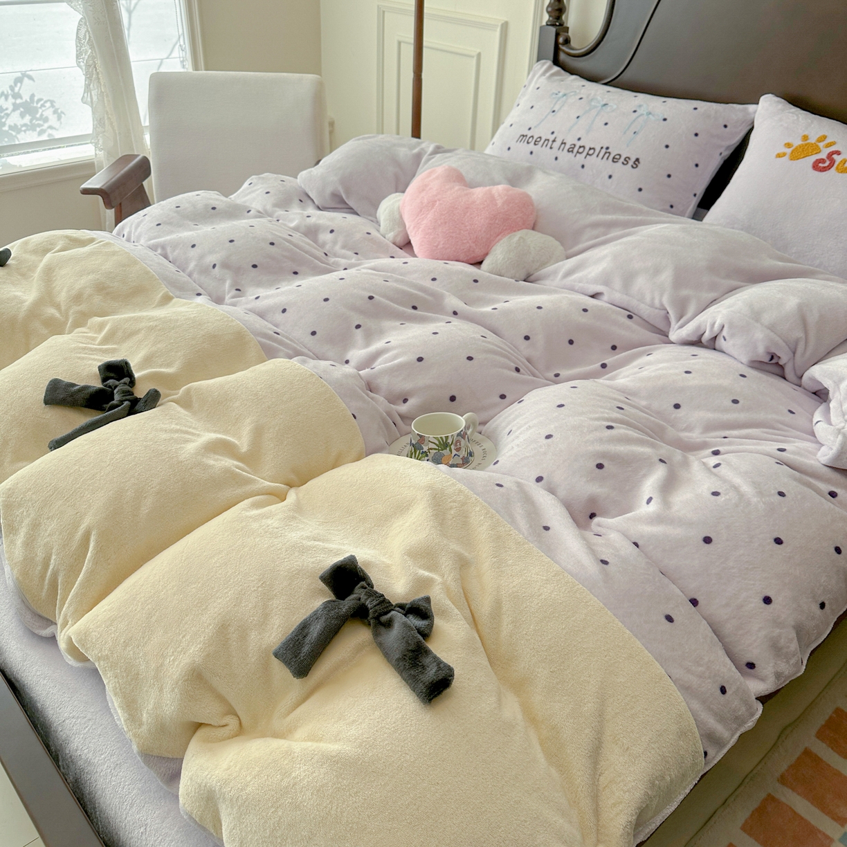 91家纺网 家纺一手货源 找家纺 子钦家纺 2025秋冬新款加厚牛奶绒复古公主风毛巾绣床单床笠四件套 牛奶绒法式复古风-紫波点