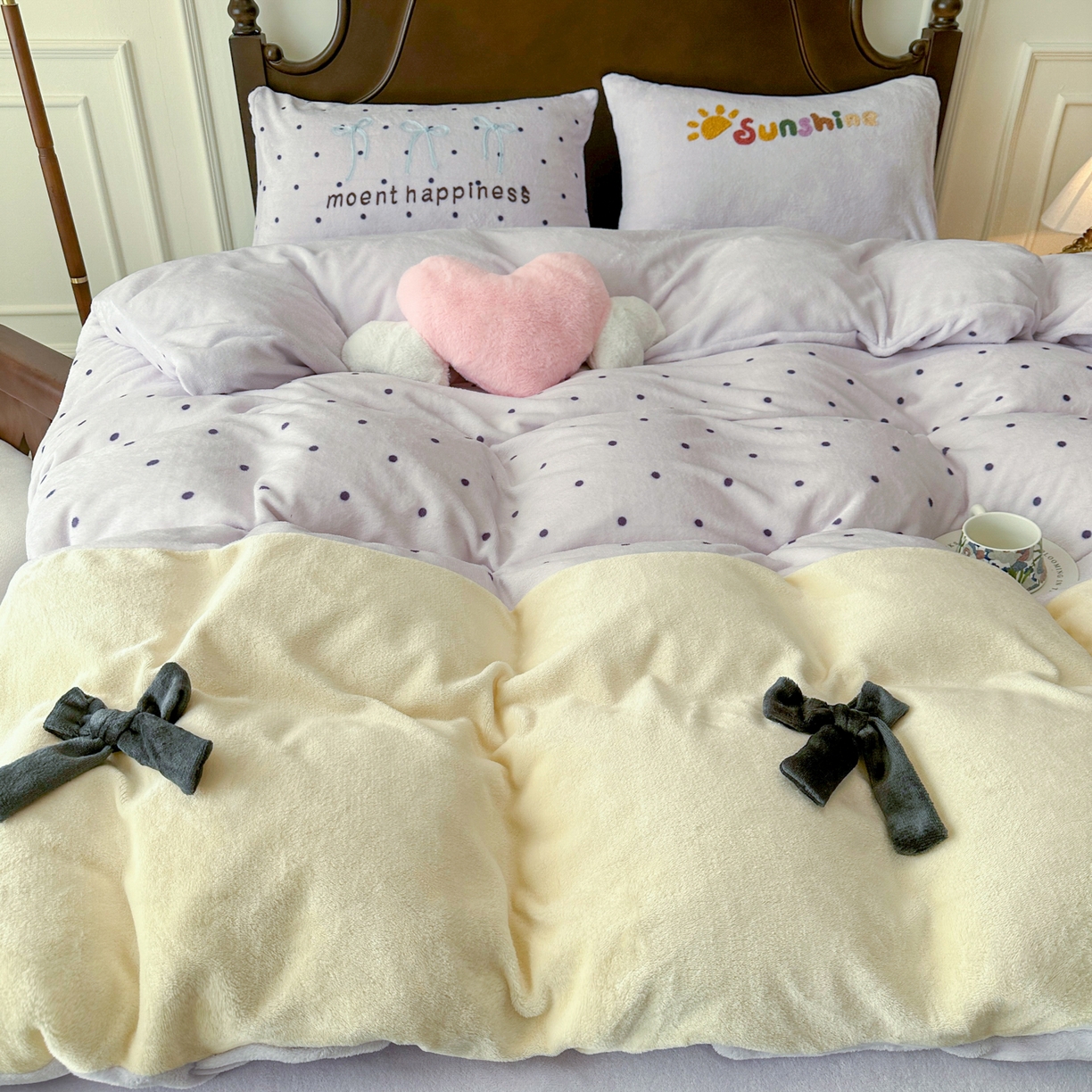 91家纺网 家纺一手货源 找家纺 子钦家纺 2025秋冬新款加厚牛奶绒复古公主风毛巾绣床单床笠四件套 牛奶绒法式复古风-紫波点