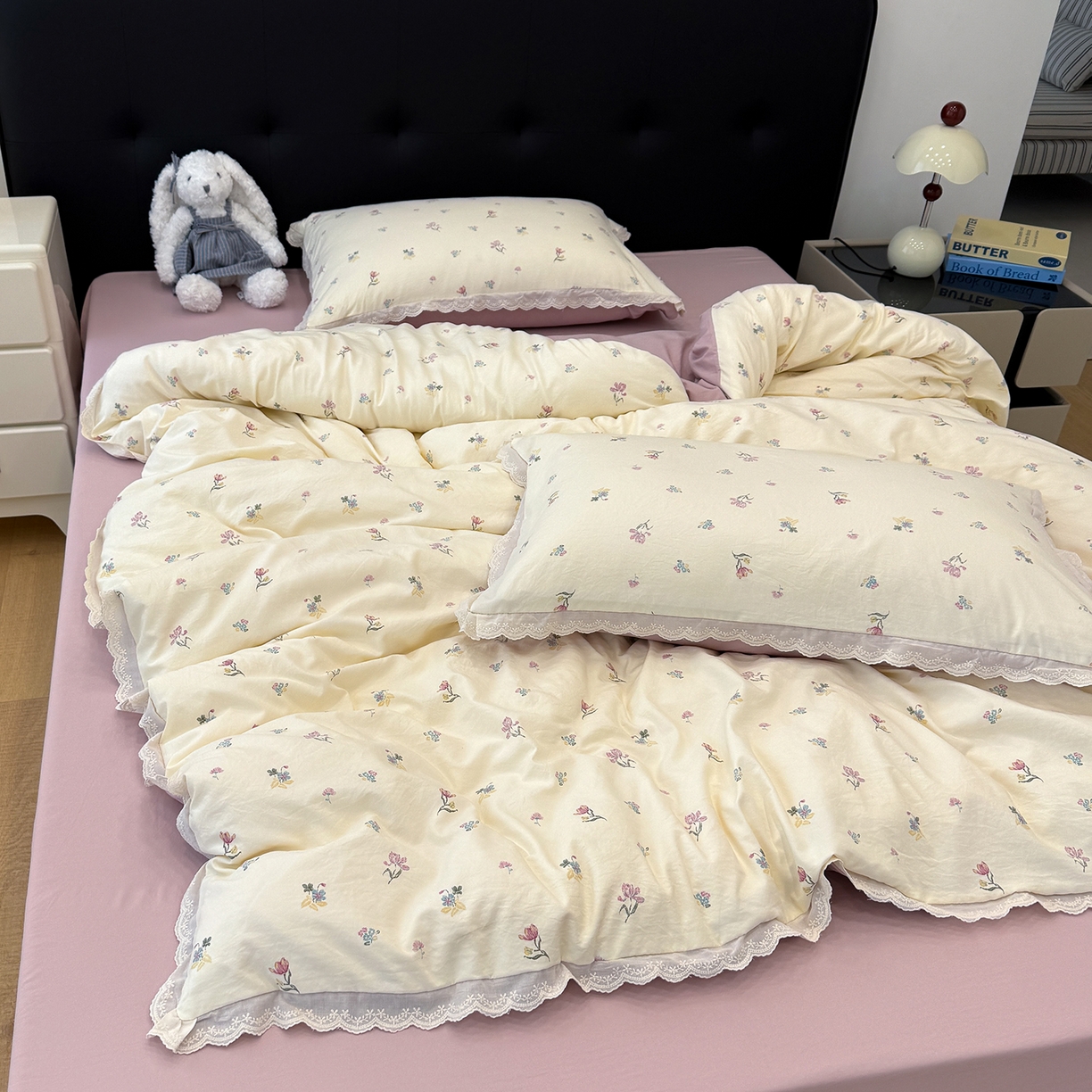 91家纺网 家纺一手货源 找家纺 竹合 2026新款田园韩版花边款小碎花古法水洗仿棉A类云感棉四件套 花漫漫