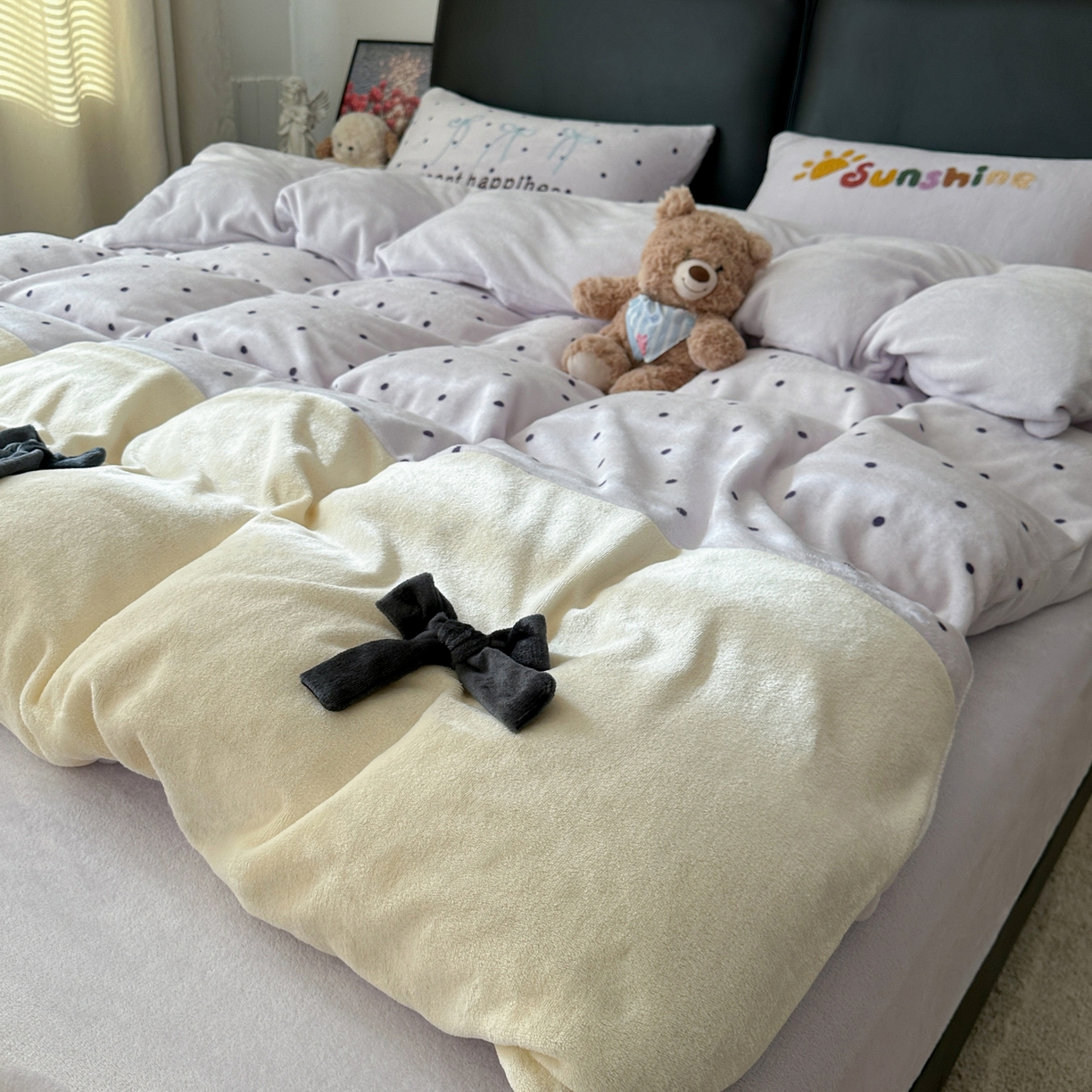 91家纺网 家纺一手货源 找家纺 子钦家纺 2025秋冬新款加厚牛奶绒蝴蝶结公主风毛巾绣床单床笠四件套 牛奶绒公主风-紫波点