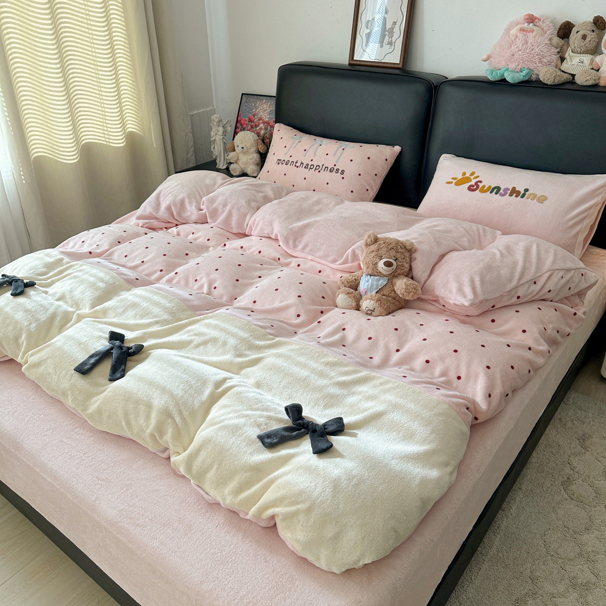 91家纺网 家纺一手货源 找家纺 子钦家纺 2025秋冬新款加厚牛奶绒蝴蝶结公主风毛巾绣床单床笠四件套 牛奶绒公主风-粉波点