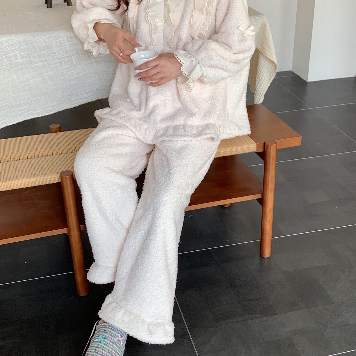 91家纺网 家纺一手货源 找家纺 妍景家居生活馆 2025新款韩系蕾丝花边甜美套装 白色