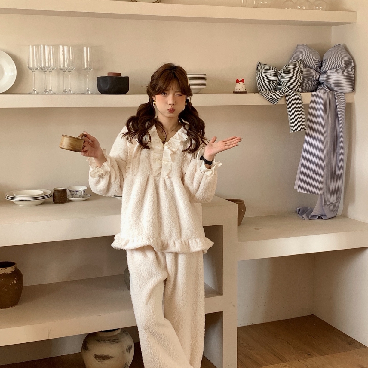 91家纺网 家纺一手货源 找家纺 妍景家居生活馆 2025新款韩系蕾丝花边甜美套装 白色