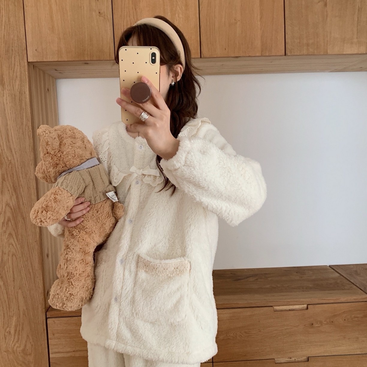 91家纺网 家纺一手货源 找家纺 （总）妍景家居生活馆 2025新款软绵绵-木耳边费尔岛开衫款