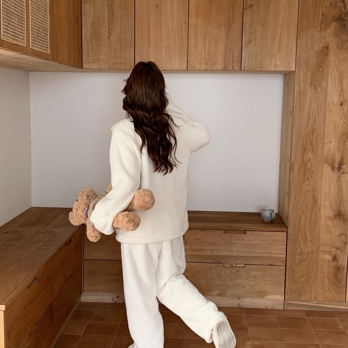 91家纺网 家纺一手货源 找家纺 （总）妍景家居生活馆 2025新款韩系双面舒棉绒圆领蝴蝶结套装