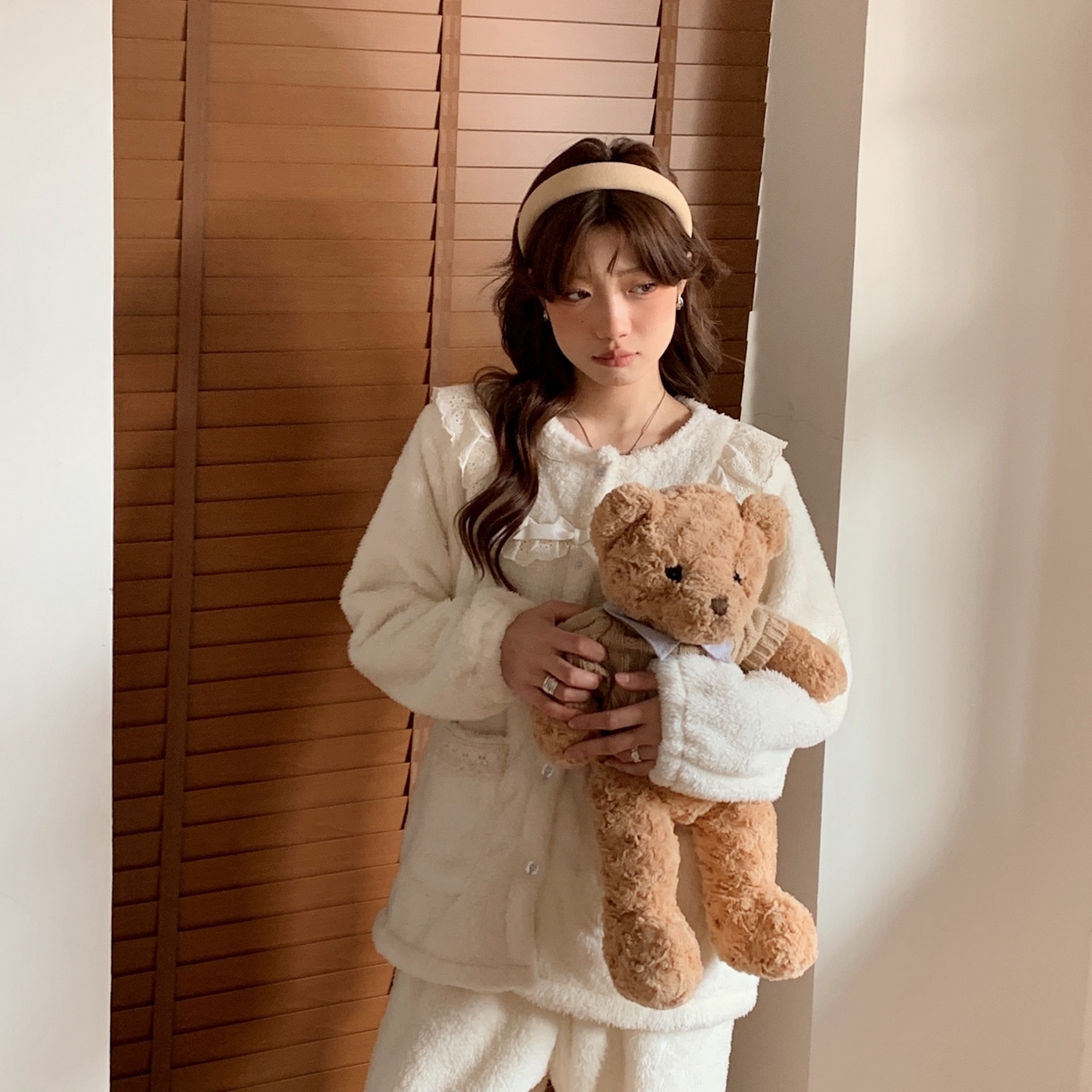 91家纺网 家纺一手货源 找家纺 （总）妍景家居生活馆 2025新款韩系双面舒棉绒圆领蝴蝶结套装