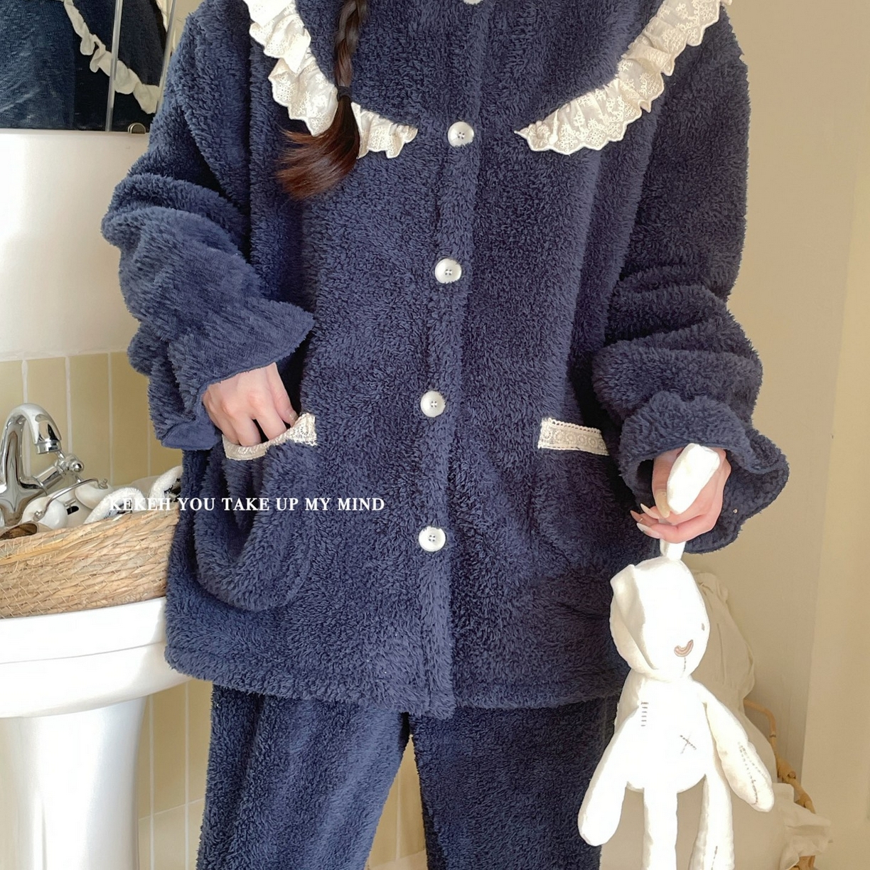 妍景家居生活馆 2025新款韩系圆领纽扣蕾丝套装 海涛兰