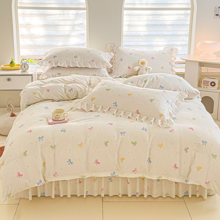 91家纺网 家纺一手货源 找家纺 雨田家纺 2025新款夹棉蕾丝床裙四件套 蝴蝶结