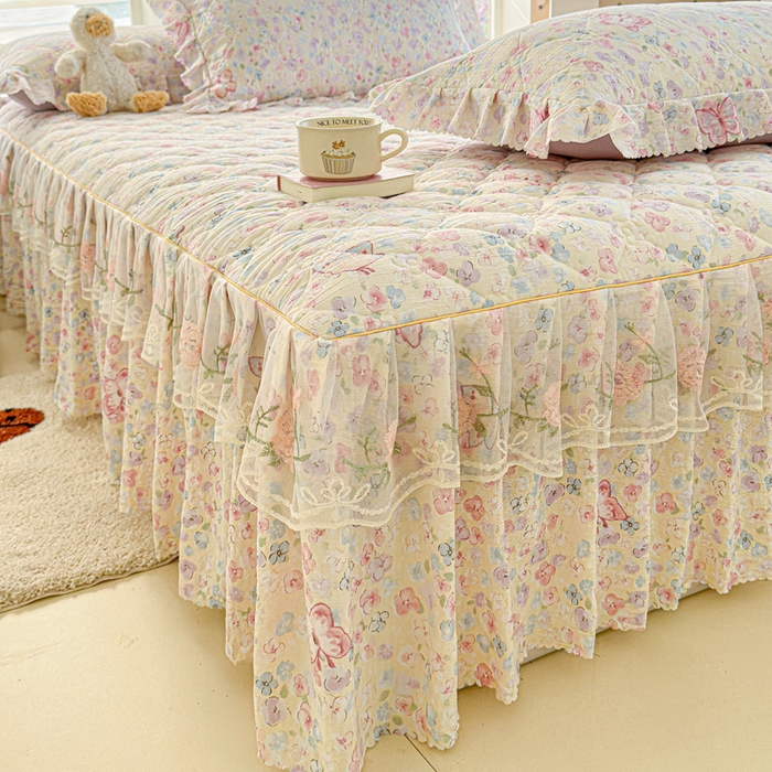 91家纺网 家纺一手货源 找家纺 雨田家纺 2025新款夹棉蕾丝床裙四件套 蝴蝶-粉