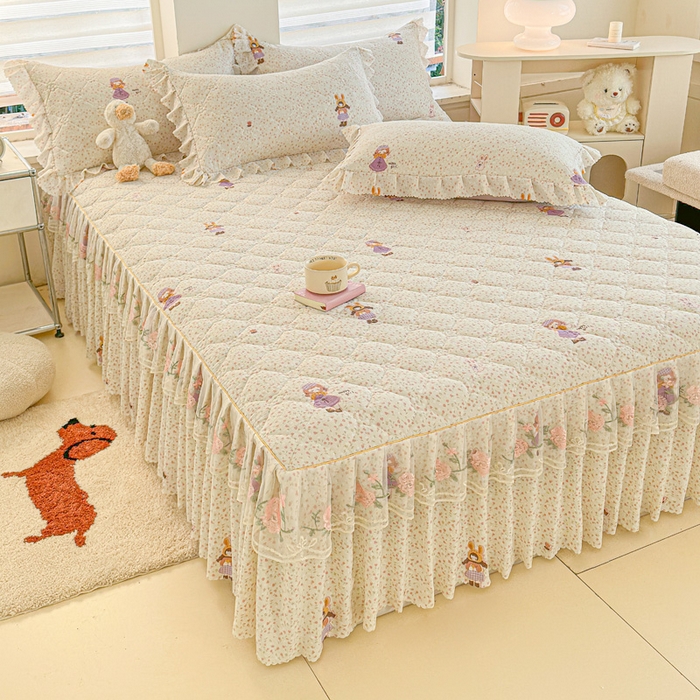 91家纺网 家纺一手货源 找家纺 雨田家纺 2025新款夹棉蕾丝床裙四件套 可爱女孩