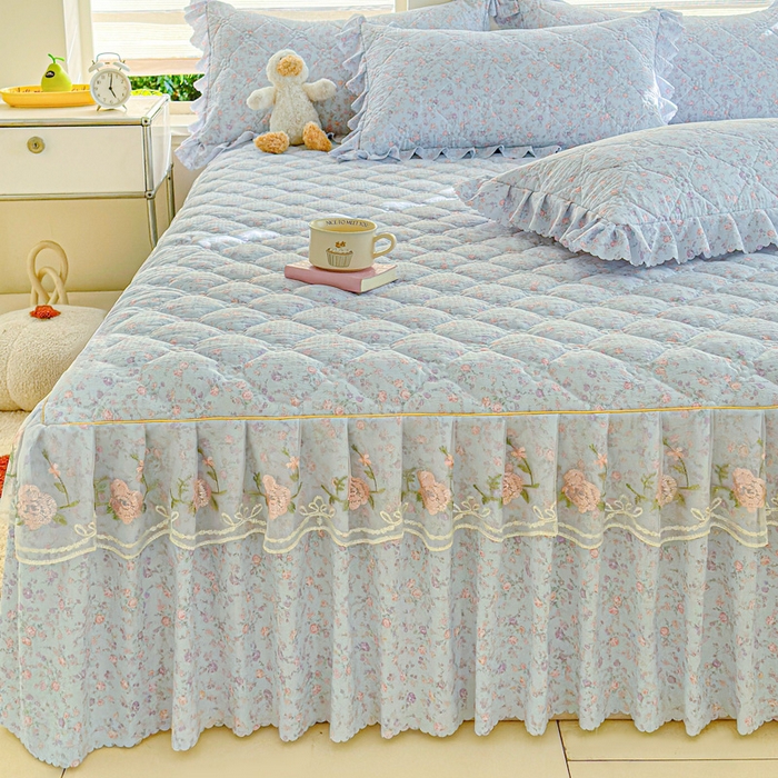 91家纺网 家纺一手货源 找家纺 雨田家纺 2025新款夹棉蕾丝床裙四件套 淡紫树叶