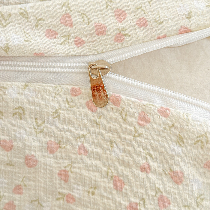 91家纺网 家纺一手货源 找家纺 雨田家纺 2025新款夹棉蕾丝床裙四件套 可爱女孩