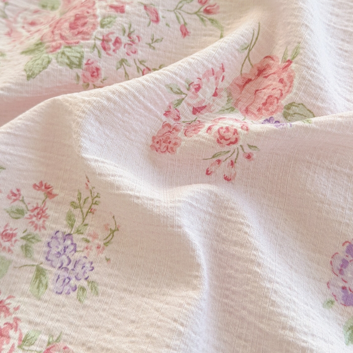 91家纺网 家纺一手货源 找家纺 雨田家纺 2025新款夹棉蕾丝床裙四件套 樱花=粉