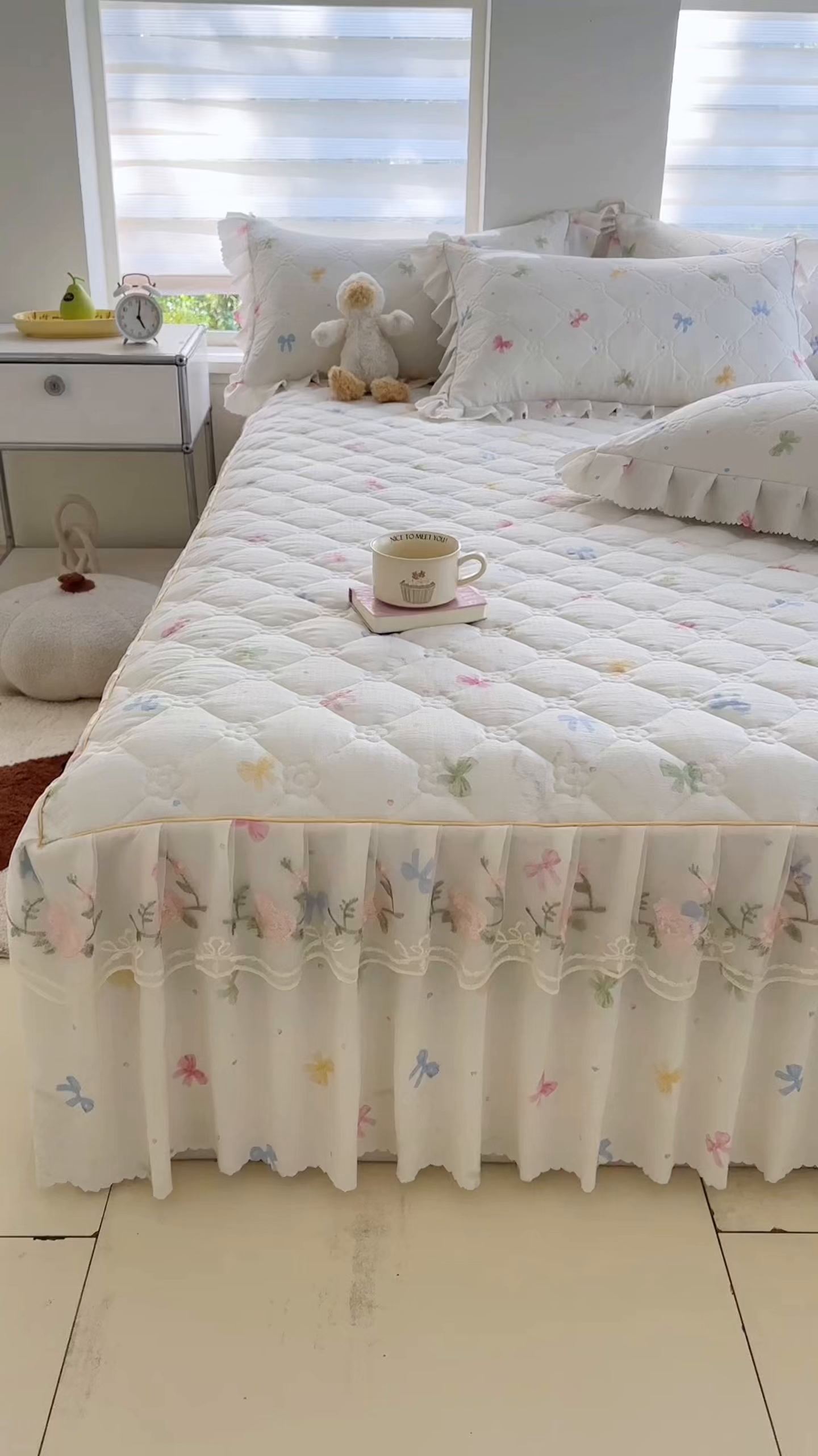 91家纺网 家纺一手货源 找家纺 雨田家纺 2025新款夹棉蕾丝床裙四件套 蝴蝶结