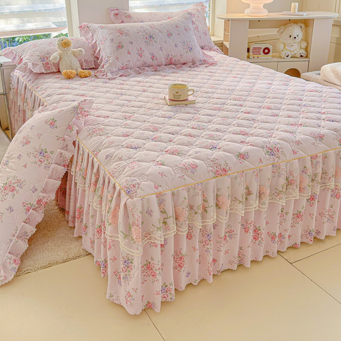 91家纺网 家纺一手货源 找家纺 雨田家纺 2025新款夹棉蕾丝单床裙床裙单件 樱花=粉