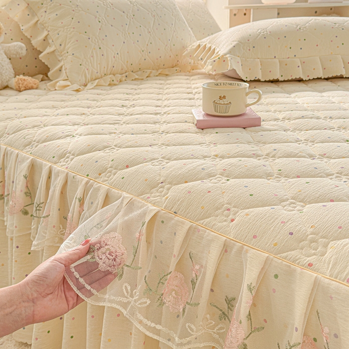 91家纺网 家纺一手货源 找家纺 雨田家纺 2025新款夹棉蕾丝单床裙床裙单件 彩色圆点