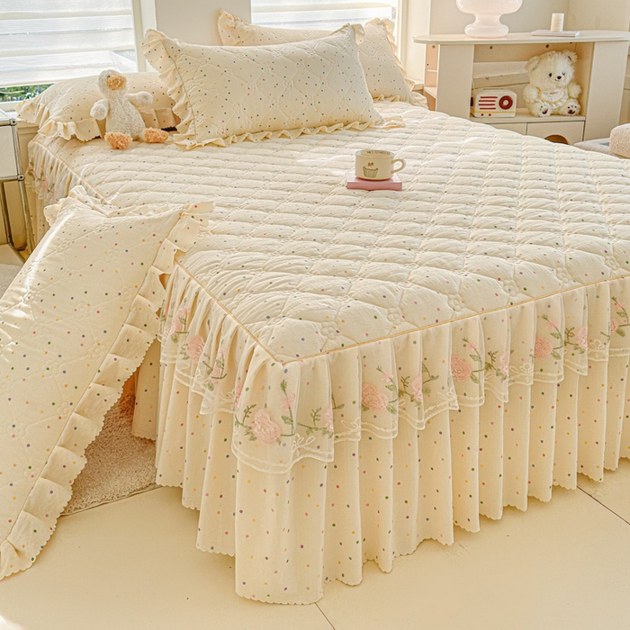 91家纺网 家纺一手货源 找家纺 雨田家纺 2025新款夹棉蕾丝单床裙床裙单件 彩色圆点