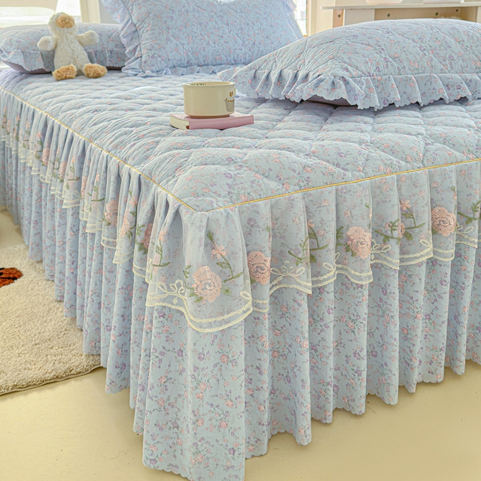 91家纺网 家纺一手货源 找家纺 雨田家纺 2025新款夹棉蕾丝单床裙床裙单件 淡紫树叶