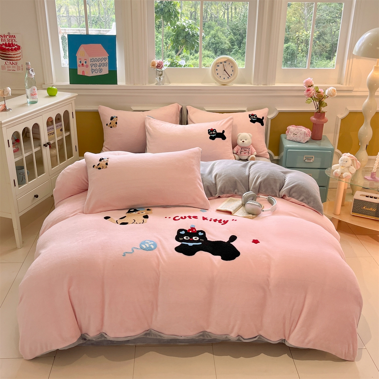 91家纺网 家纺一手货源 找家纺 （总）女子家纺 2025新款A类卡通牛奶绒毛巾绣四件套