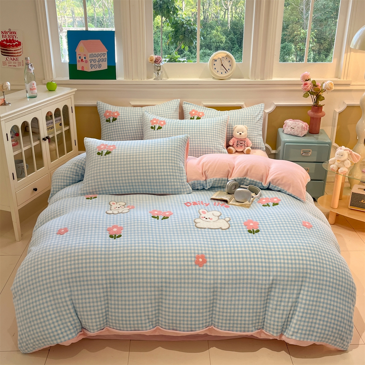 91家纺网 家纺一手货源 找家纺 （总）女子家纺 2025新款A类卡通牛奶绒毛巾绣四件套