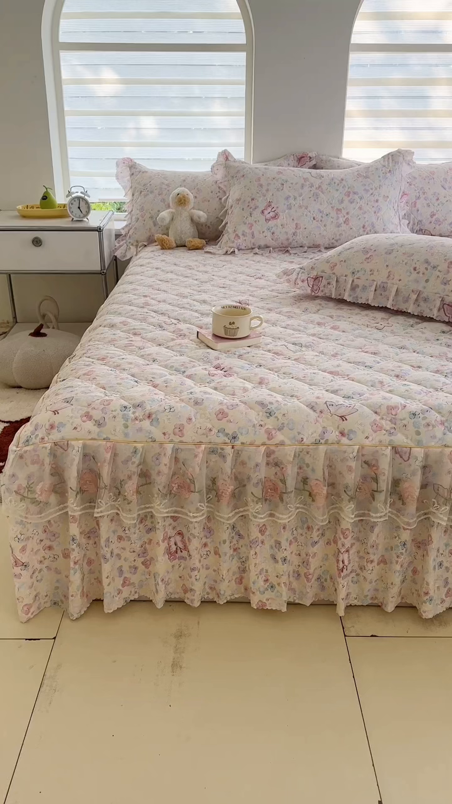 91家纺网 家纺一手货源 找家纺 雨田家纺 2025新款夹棉蕾丝单床裙床裙单件 蝴蝶-粉