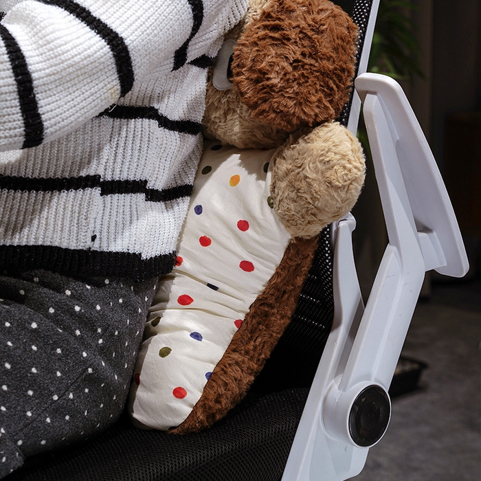 91家纺网 家纺一手货源 找家纺 （总）仟亿莱 2025新款大眼仔刷花捏捏豆袋抱枕