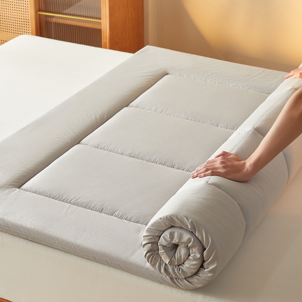 91家纺网 家纺一手货源 找家纺 芊梵床垫 2025新款高克重新疆棉花床垫床褥子 灰色