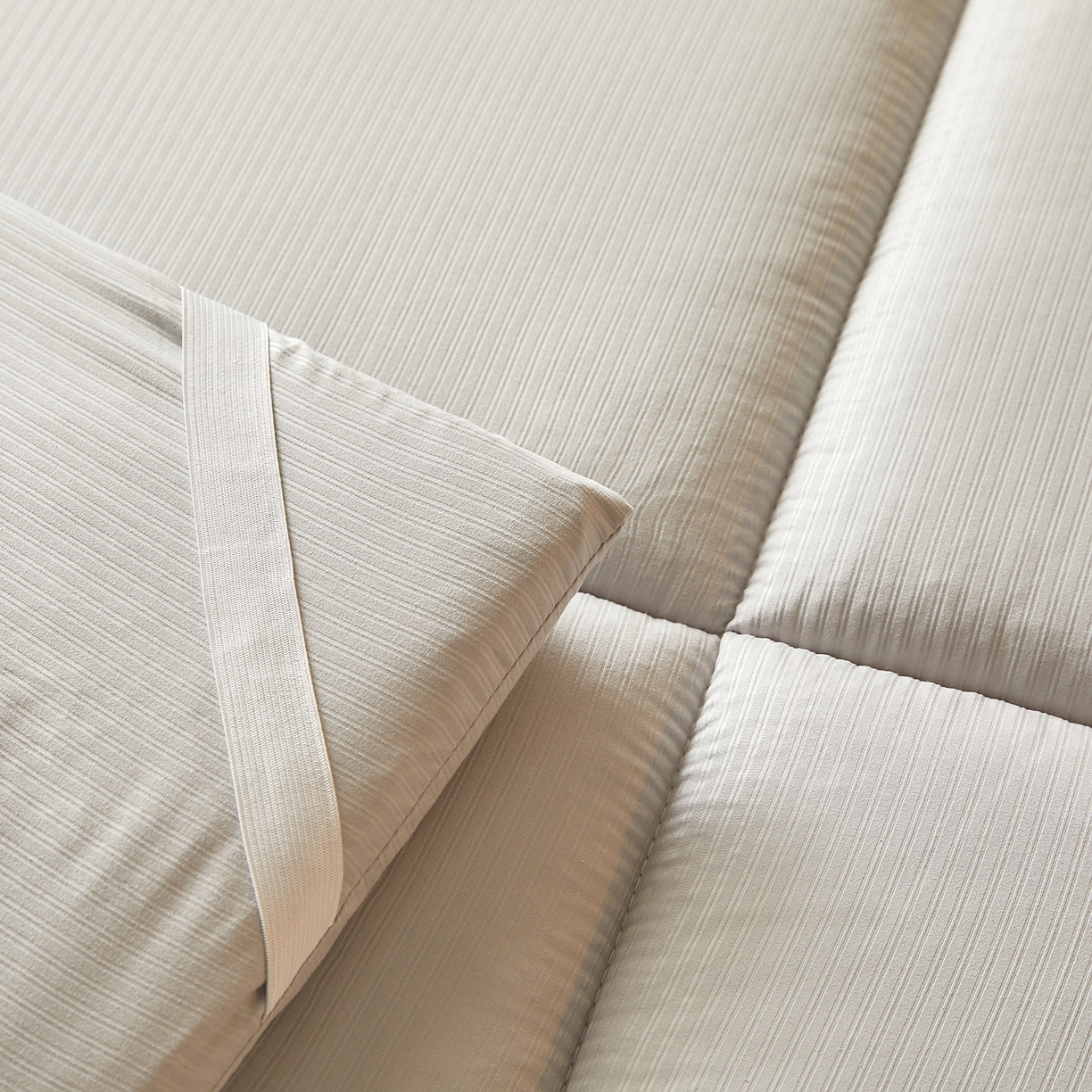 91家纺网 家纺一手货源 找家纺 芊梵床垫 2025新款高克重新疆棉花床垫床褥子 灰色