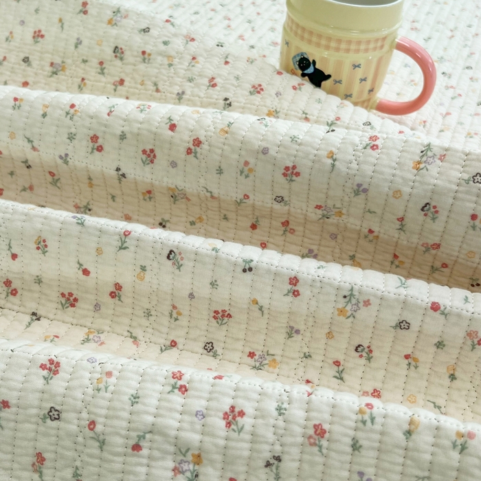 91家纺网 家纺一手货源 找家纺 床盖工厂店 2025新款全棉纯棉纱布加宝宝绒填充棉花床盖三件套 白芷-粉