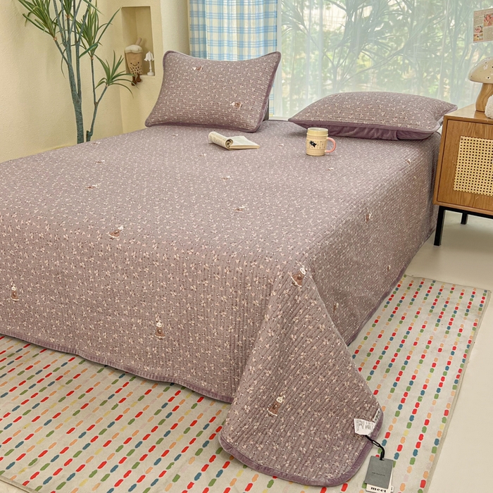 91家纺网 家纺一手货源 找家纺 床盖工厂店 2025新款全棉纯棉纱布加宝宝绒填充棉花床盖三件套 蔷薇小兔-芋