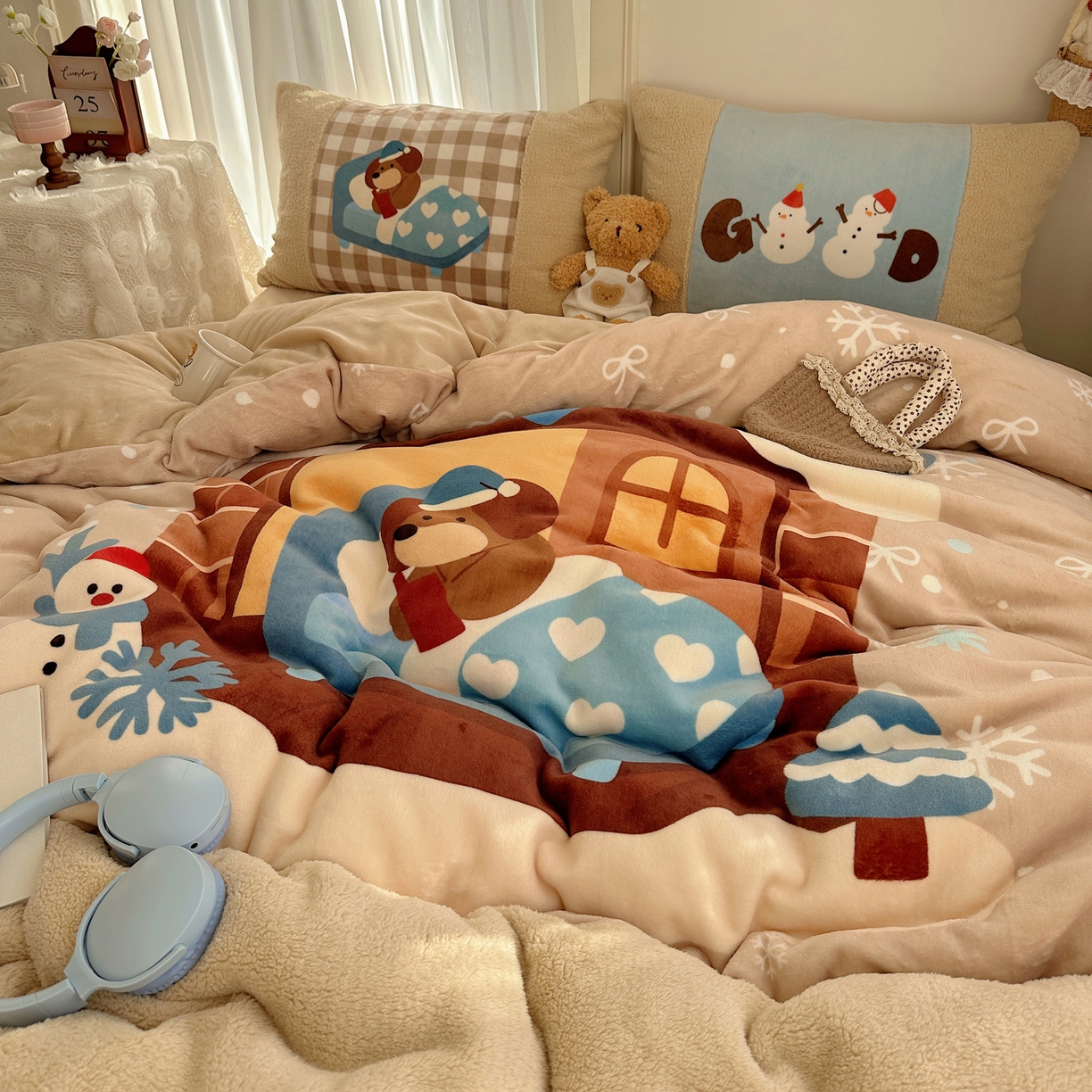 91家纺网 家纺一手货源 找家纺 Sweet dreams甜梦 2025秋冬数码大版牛奶绒泰迪绒拼接四件套 圣诞小狗