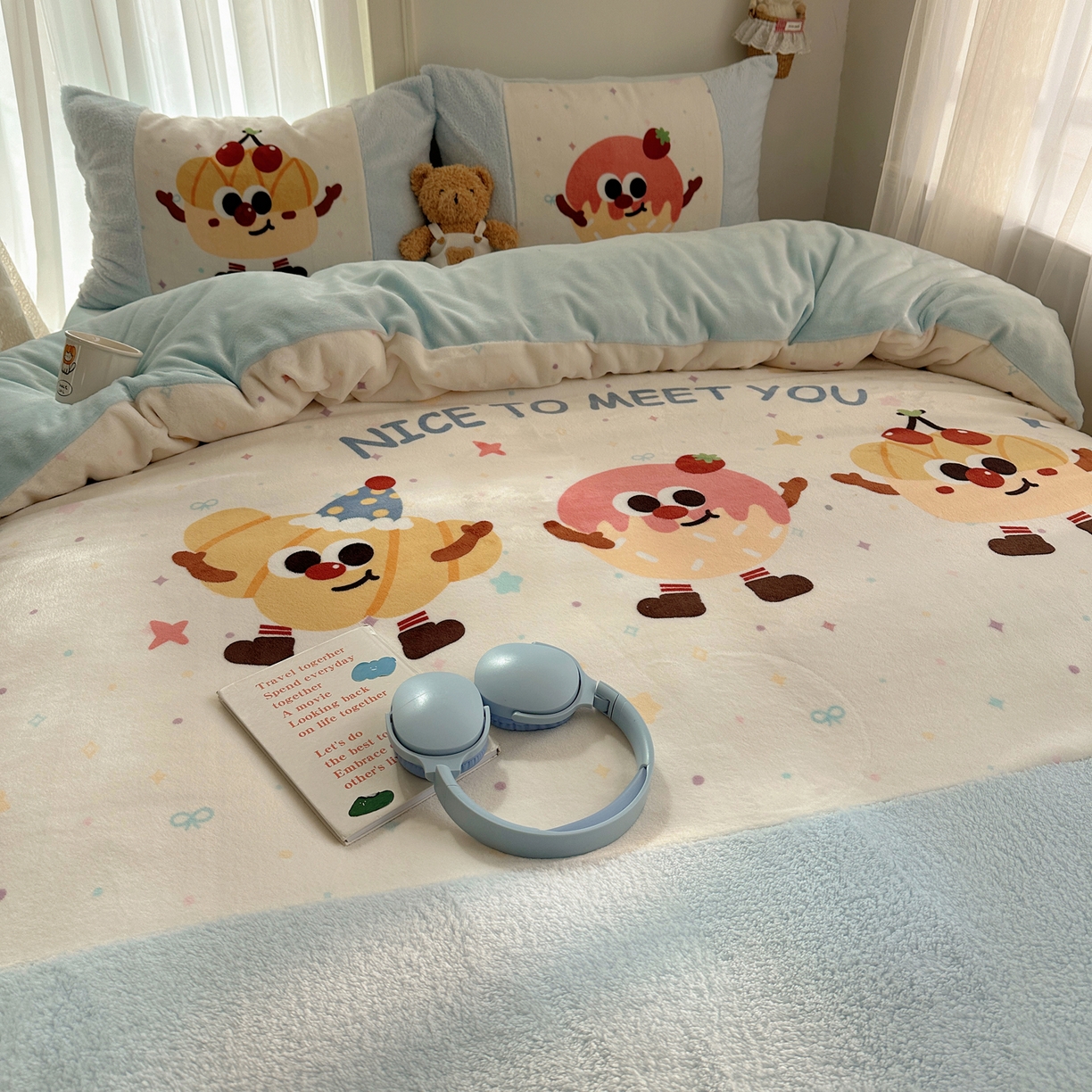 91家纺网 家纺一手货源 找家纺 Sweet dreams甜梦 2025秋冬数码大版牛奶绒泰迪绒拼接四件套 童趣蛋糕