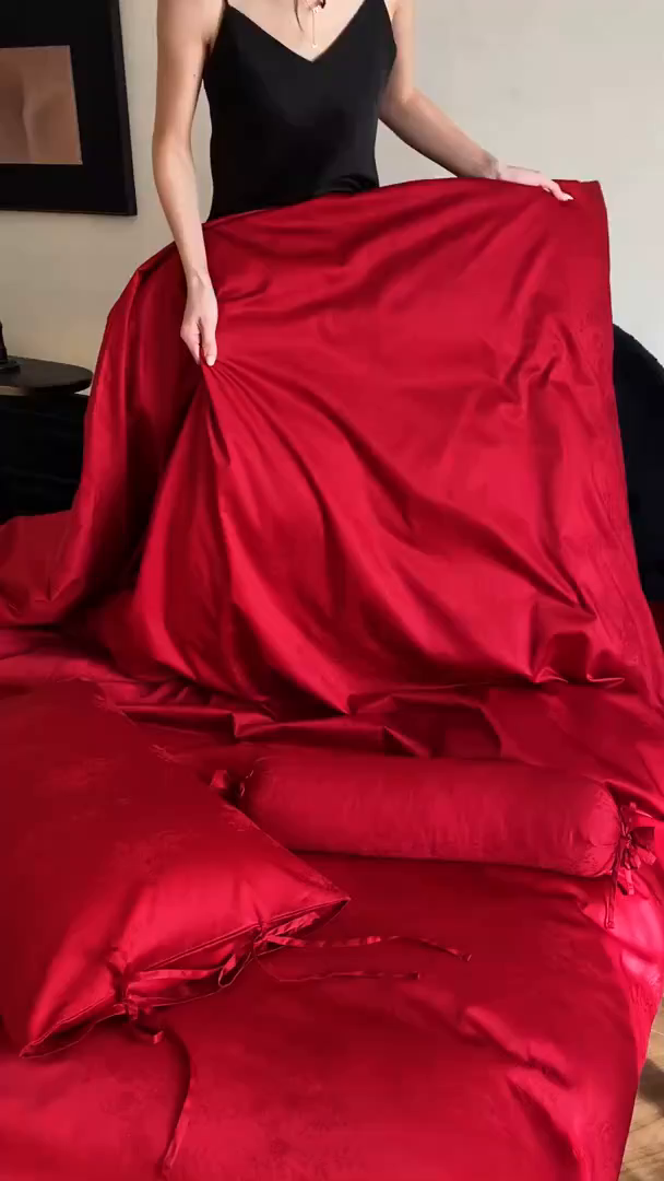 91家纺网 家纺一手货源 找家纺 （总）极简 2025新款秋冬款100S长绒棉精美提花系列四件套-蝶恋花语