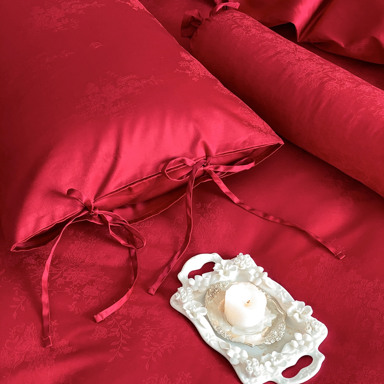 91家纺网 家纺一手货源 找家纺 （总）极简 2025新款秋冬款100S长绒棉精美提花系列四件套-蝶恋花语