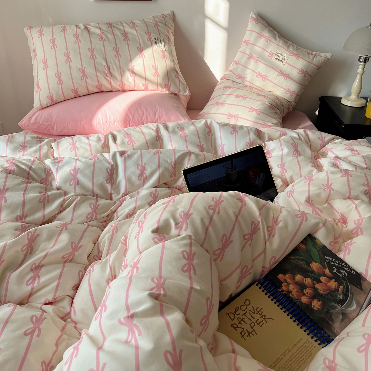 91家纺网 家纺一手货源 找家纺 六巷胡同 2026春夏新款INS博主风韩系蝴蝶结全棉四件套（自然光组） 丝带蝴蝶结-粉