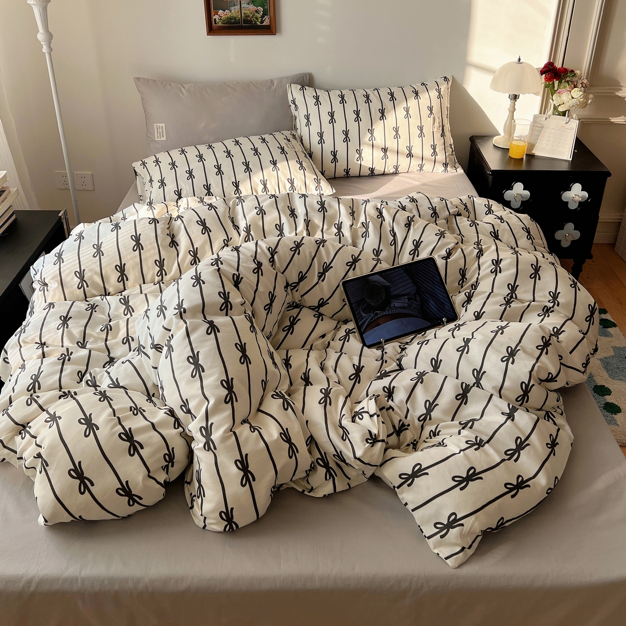 91家纺网 家纺一手货源 找家纺 六巷胡同 2026春夏新款INS博主风韩系蝴蝶结全棉四件套（自然光组） 丝带蝴蝶结-黑