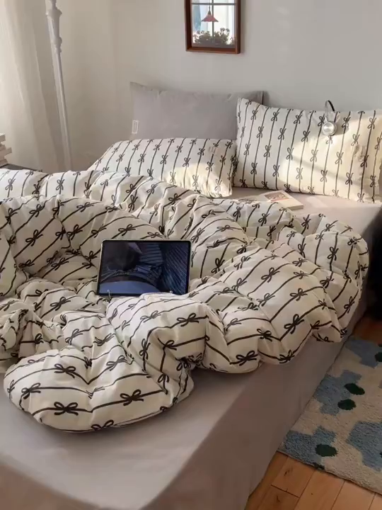 91家纺网 家纺一手货源 找家纺 六巷胡同 2026春夏新款INS博主风韩系蝴蝶结全棉四件套（自然光组） 丝带蝴蝶结-黑