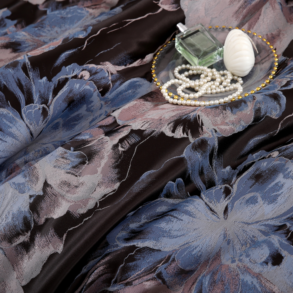 91家纺网 家纺一手货源 找家纺 源舜家纺 2025新款新疆长绒棉色织大提花高精密金丝面料四件套 璀璨黑蓝