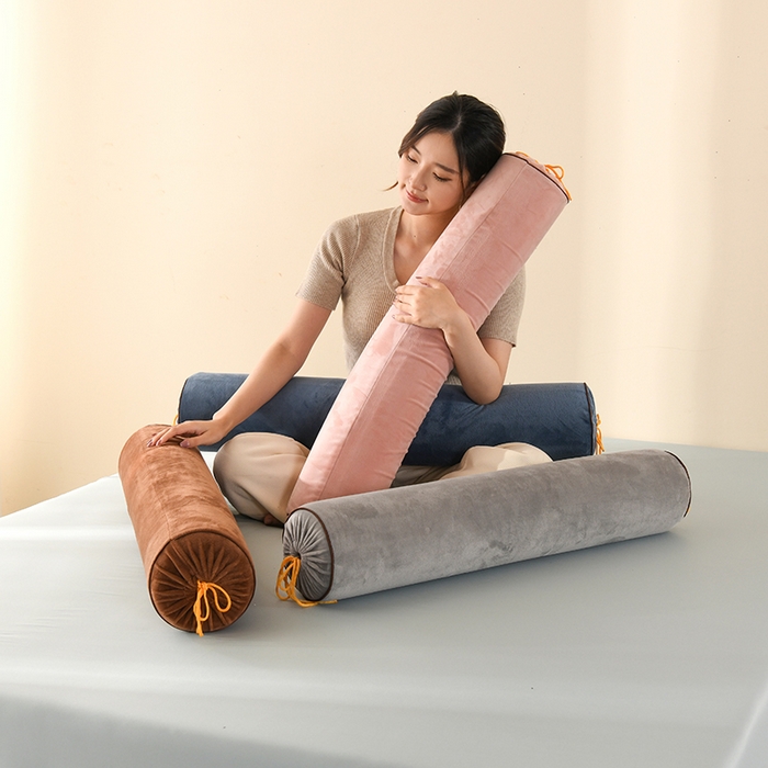 91家纺网 家纺一手货源 找家纺 （总）金牛枕芯 2025新款宝宝绒糖果抱枕枕头枕芯