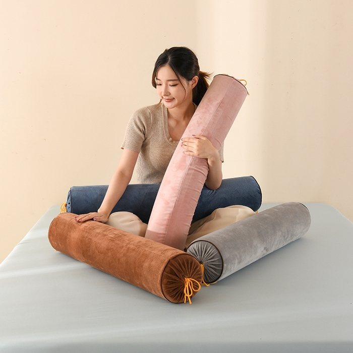 91家纺网 家纺一手货源 找家纺 （总）金牛枕芯 2025新款宝宝绒糖果抱枕枕头枕芯