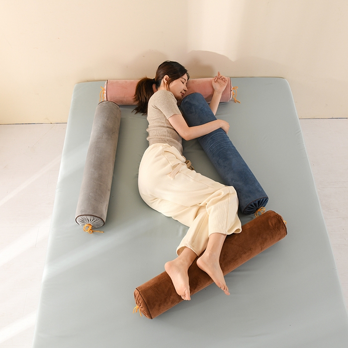 91家纺网 家纺一手货源 找家纺 （总）金牛枕芯 2025新款宝宝绒糖果抱枕枕头枕芯