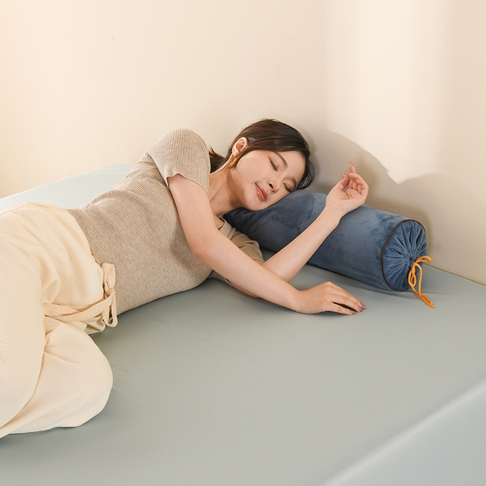 金牛枕芯 2025新款宝宝绒糖果抱枕枕头枕芯 宝宝绒糖果抱枕-藏青