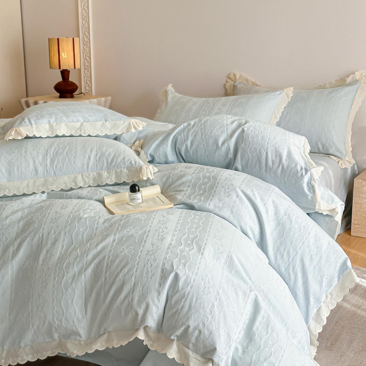 91家纺网 家纺一手货源 找家纺 禾时 2026新款长绒棉立体提花花边款四件套-星糖物语 星糖物语-淡蓝