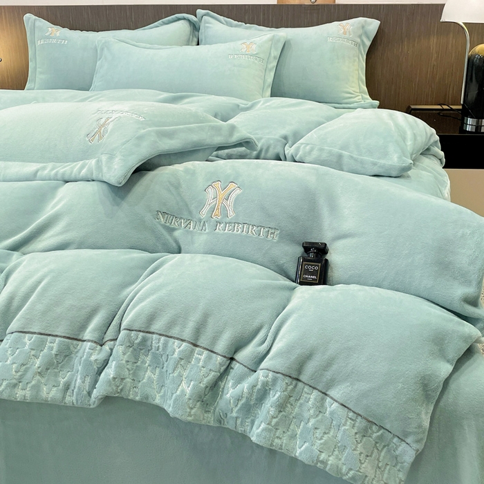 91家纺网 家纺一手货源 找家纺 （总）星尚家纺 2025新款全消光A类230g牛奶绒四件套-维也纳