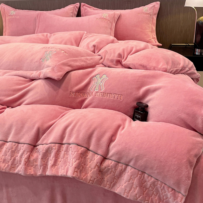 星尚家纺 2025新款全消光A类230g牛奶绒四件套-维也纳 维也纳-豆沙粉