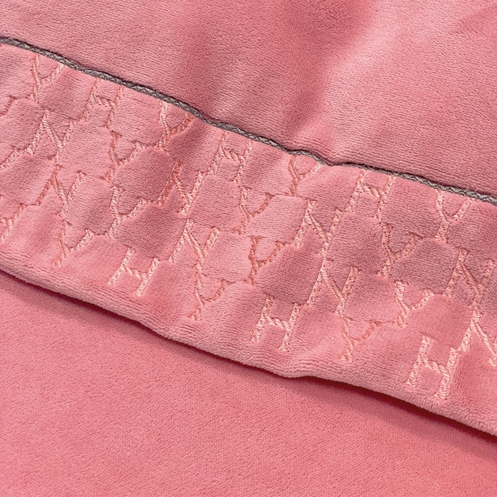 91家纺网 家纺一手货源 找家纺 星尚家纺 2025新款全消光A类230g牛奶绒四件套-维也纳 维也纳-豆沙粉