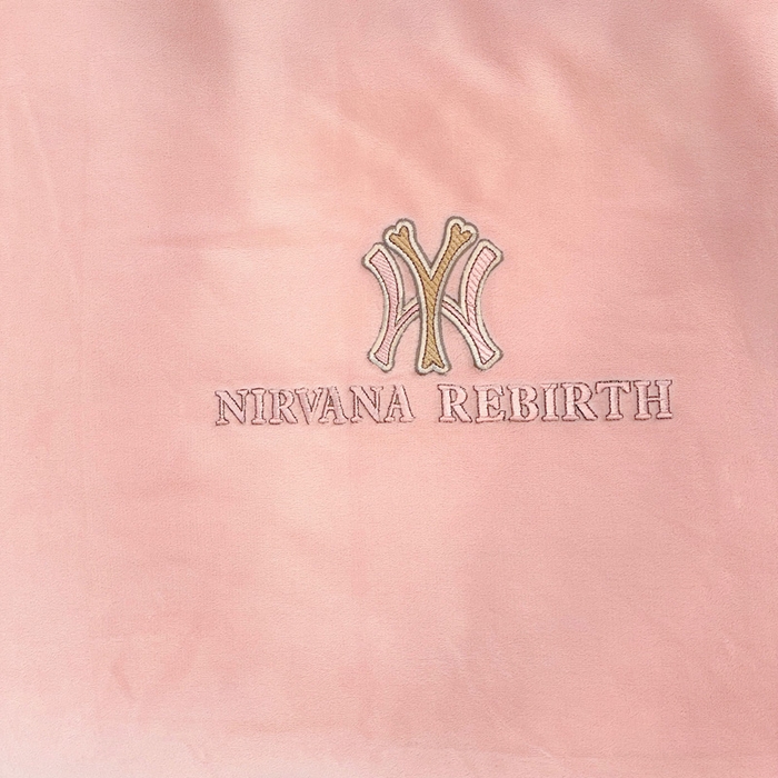 91家纺网 家纺一手货源 找家纺 星尚家纺 2025新款全消光A类230g牛奶绒四件套-维也纳 维也纳-樱花粉