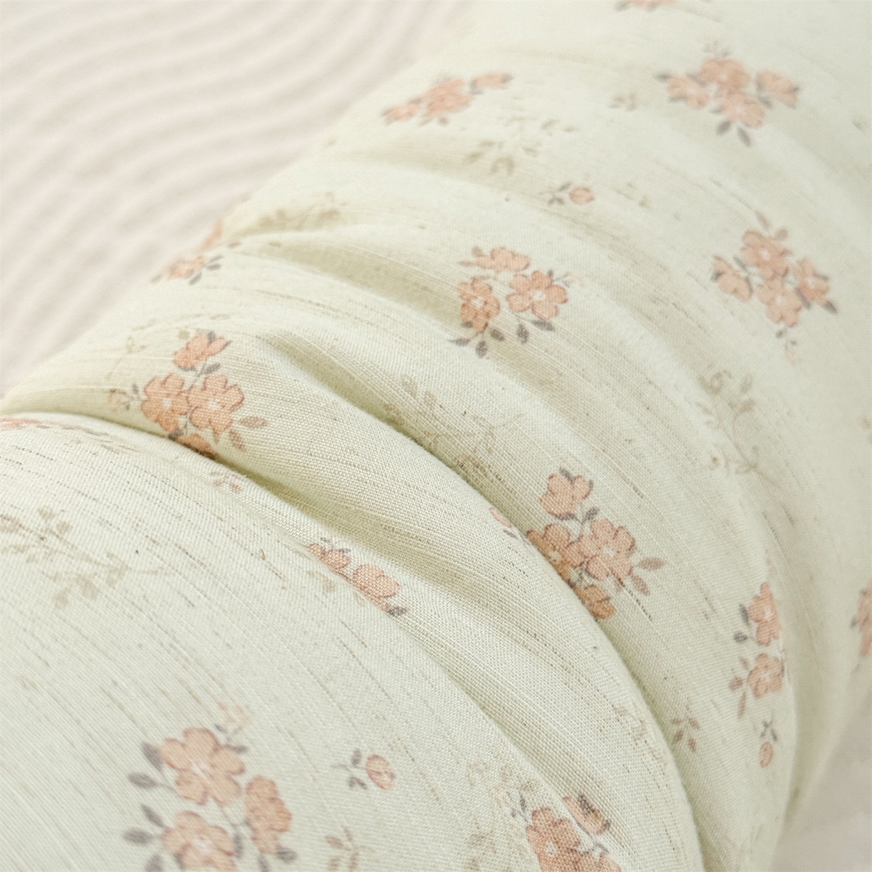 91家纺网 家纺一手货源 找家纺 （总）麦肯锡 2025新款糖果儿童安抚抱枕  枕头枕芯