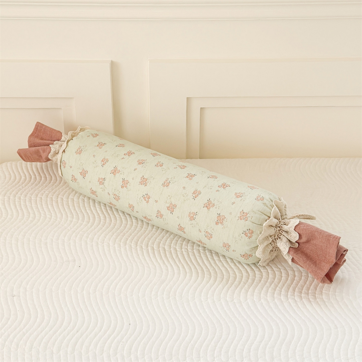 91家纺网 家纺一手货源 找家纺 （总）麦肯锡 2025新款糖果儿童安抚抱枕  枕头枕芯